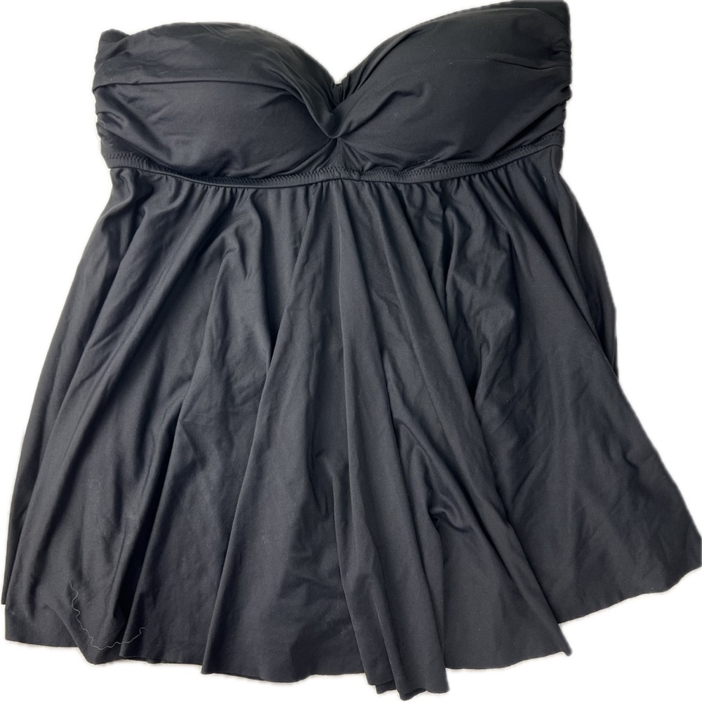 GAP Maternity swim top strapless ruffle